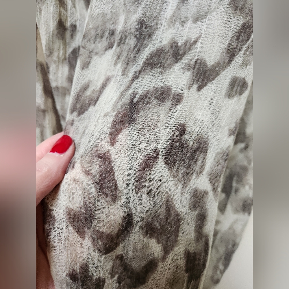LOFT Gray Leopard Print Infinity Scarf - Picture 2 of 8
